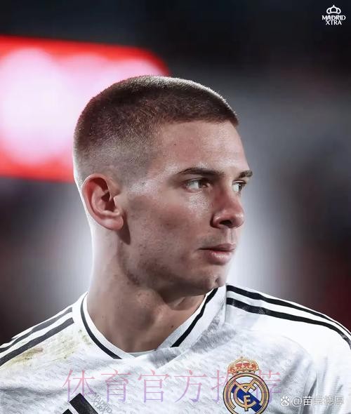 罗马诺:追逐琼阿梅尼 皇马报价提高至8000万欧+浮动 罗马诺:追逐琼阿梅尼 皇马报价提高至8000万欧+浮动